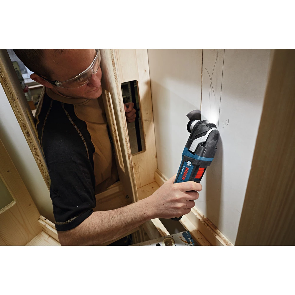 Factory Reconditioned Bosch GOP18V-28N-RT 18V EC Cordless Lithium-Ion Brushless StarlockPlus Oscillating Multi-Tool (Tool Only) 6 Factory Reconditioned Bosch GOP18V-28N-RT 18V EC Cordless Lithium-Ion Brushless StarlockPlus Oscillating Multi-Tool (Tool Only) - Image 4