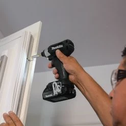 Factory Reconditioned Makita XDT15R1B-R 18V LXT 2 Ah Lithium-Ion Sub-Compact Brushless Cordless Impact Driver Kit -RECONDITIONED PRODUCTS Store mktrxdt15r1b r h