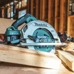 Factory Reconditioned Makita XSH06PT-R 18V X2 LXT Lithium-Ion (36V) 5 Ah Brushless Cordless 7-1/4 In. Circular Saw Kit -RECONDITIONED PRODUCTS Store mktrxsh06pt r u